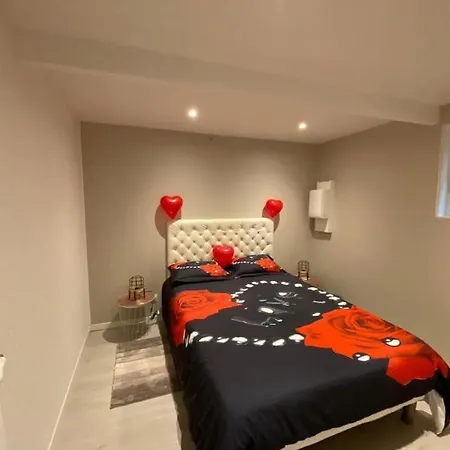 Sparadisejacuzzi Apartamento Éragny